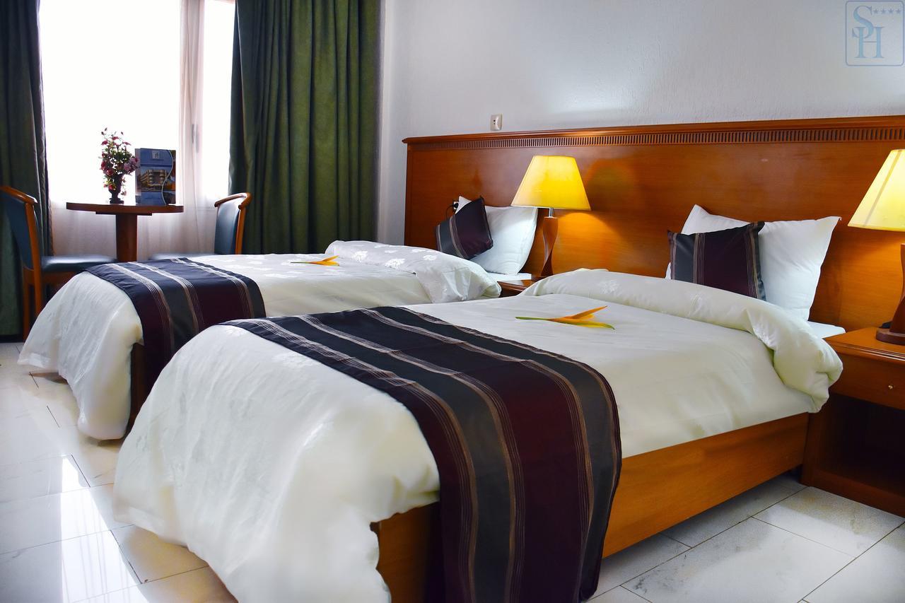 Hotel Splendid Ouagadougou Kültér fotó