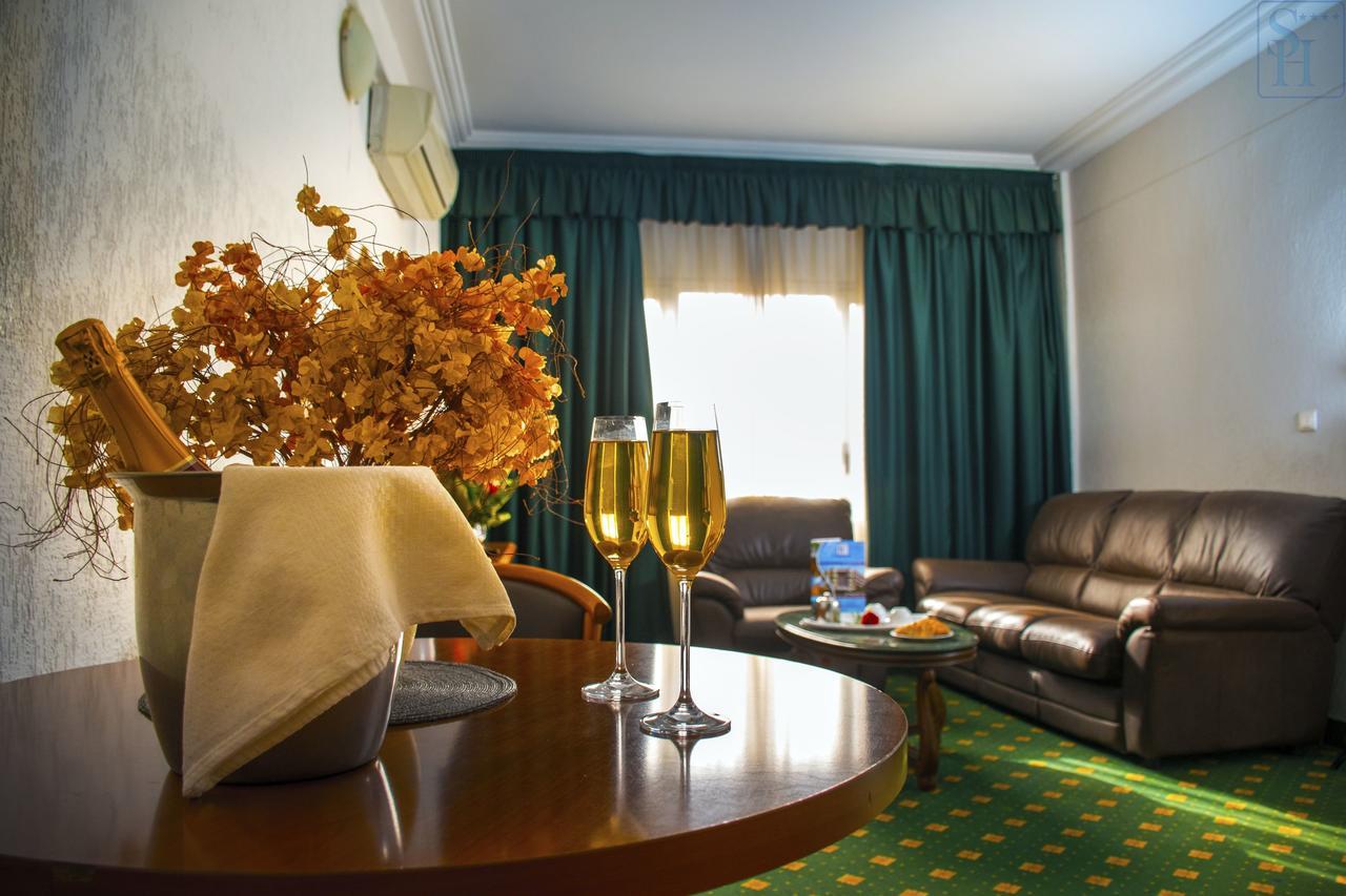 Hotel Splendid Ouagadougou Kültér fotó