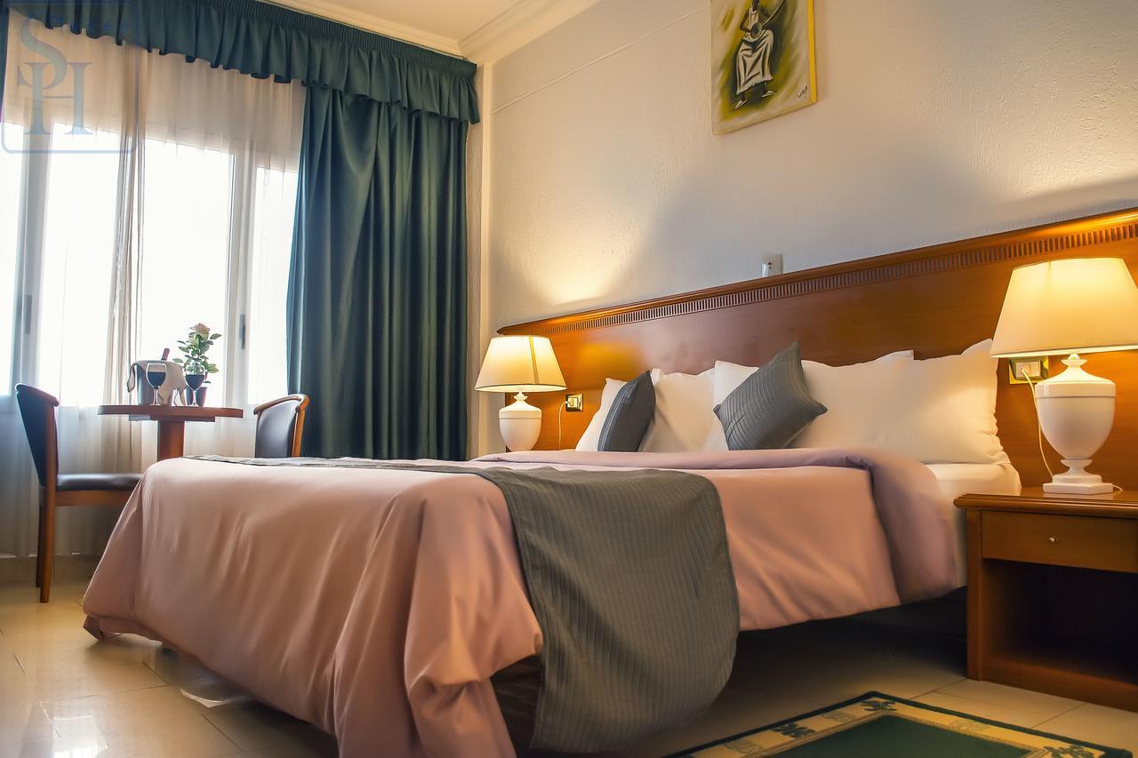 Hotel Splendid Ouagadougou Kültér fotó